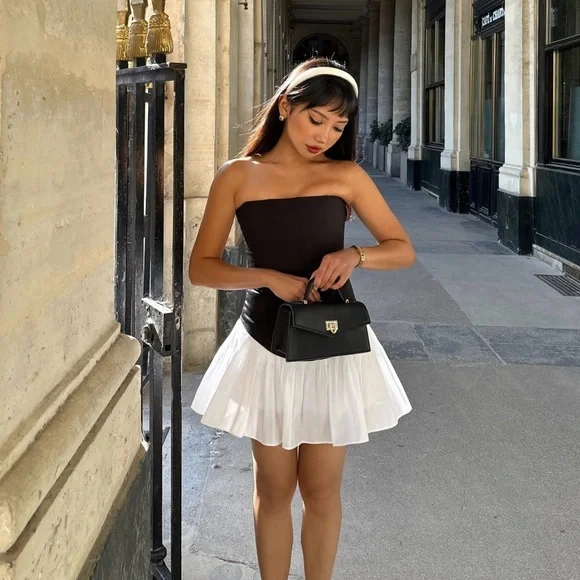 Elegant Black Strapless Top - Picture 7 of 9